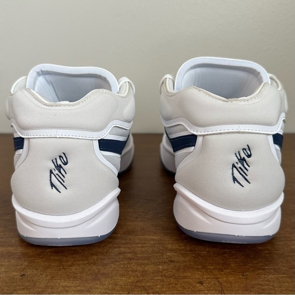 Men's Nike GT Hustle 2 White Ice Basketball Sneakers DX9190-101 Size 8 Rare! - Picture 4 of 7